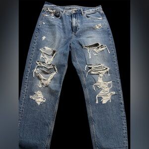 American Eagle Distressed Blue Jeans, Loosefit, EUC, size 8 short
